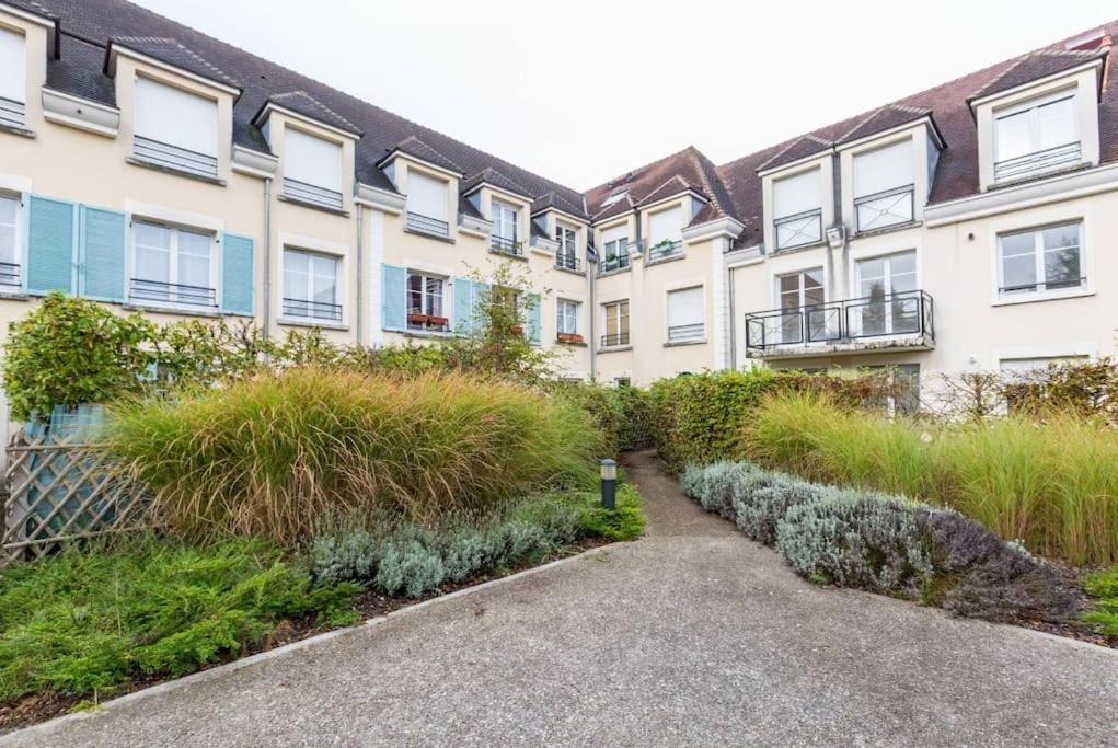 Apartment 3 Bedroomed Serris Val D'Europe Disneyland Paris Esterno foto